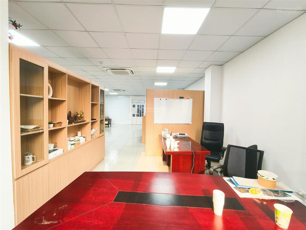 Sàn văn phòng chợ cây vạn phúc, hà đông 120m  có hầm đỗ xe  bảo vệ 24/7  thang máy