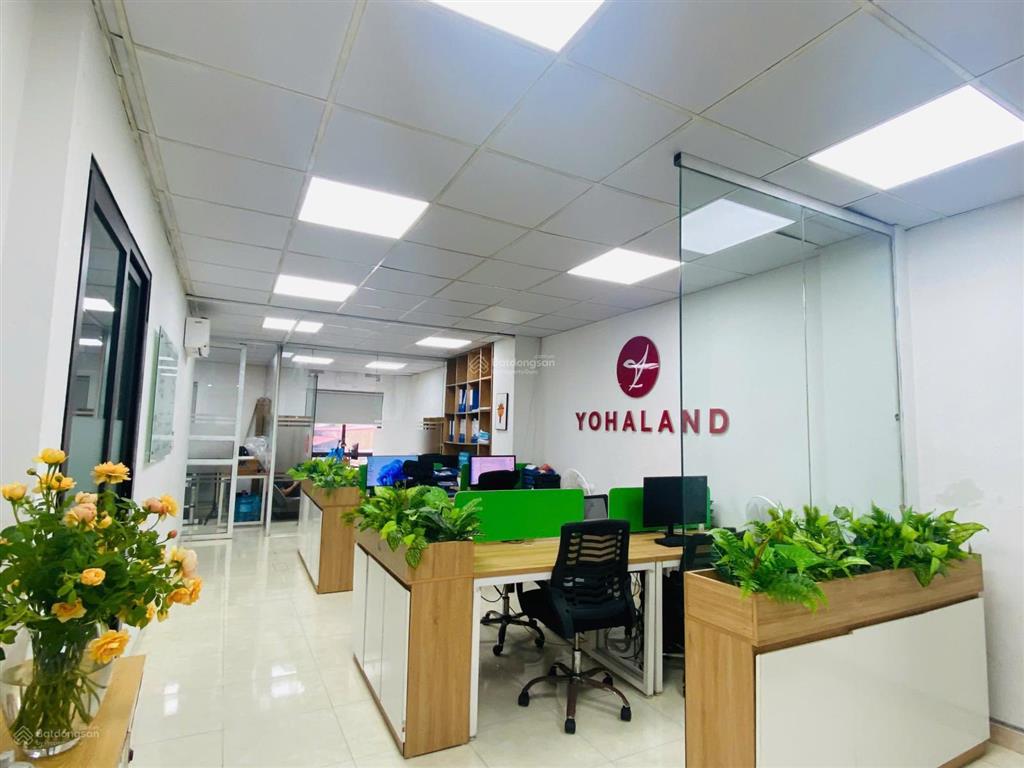 Chính chủ gửi cho thuê văn phòng  ô tô đỗ cửa  mặt đường lớn  vị trí di chuyển siêu tiện