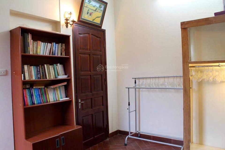 Cho thuê cả nhà  siêu đẹp  gần hồ tây  sân rộng thoáng