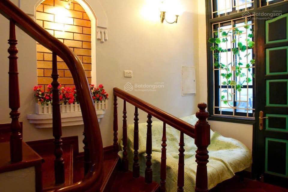 Cho thuê cả nhà  siêu đẹp  gần hồ tây  sân rộng thoáng
