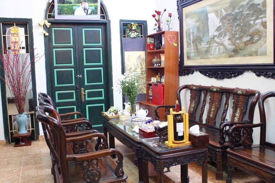 Cho thuê cả nhà  siêu đẹp  gần hồ tây  sân rộng thoáng
