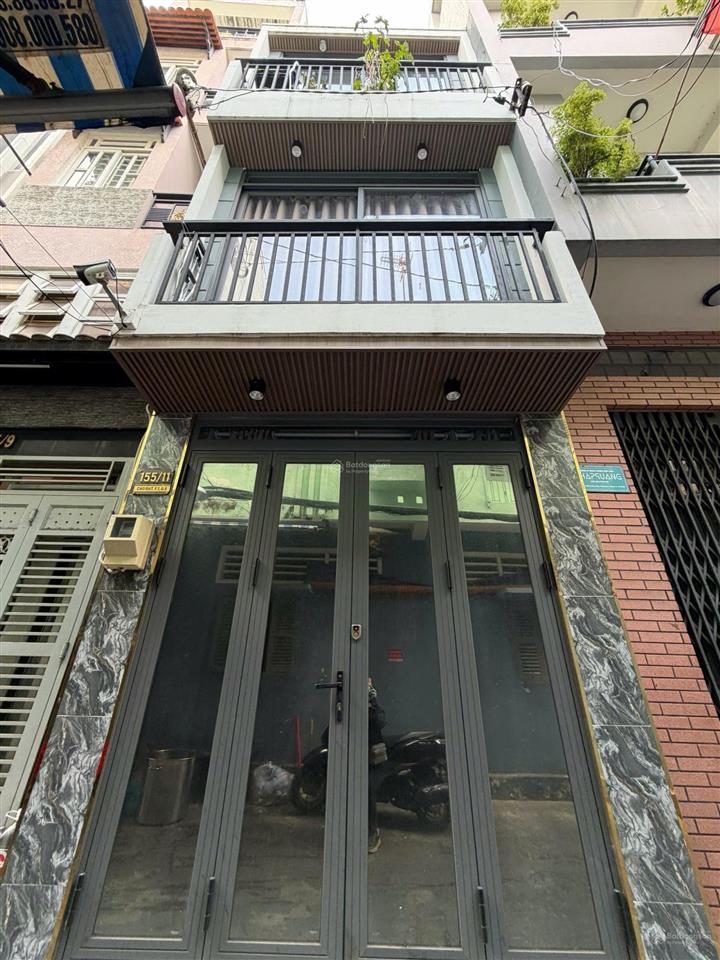 Bán nhà mới sửa đẹp nội thất cao cấp đường cao đạt q5