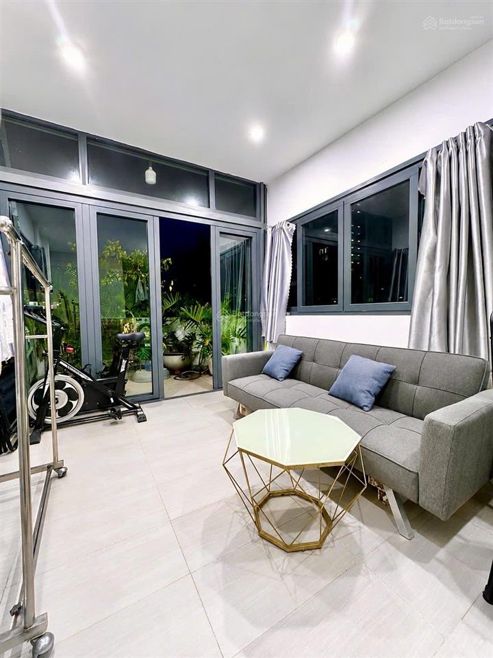 Bán nhà chính chủ chưa qua đầu tư trung tâm q5
