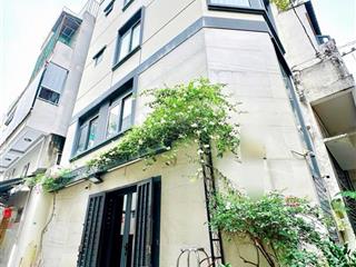 Bán nhà chính chủ chưa qua đầu tư trung tâm q5