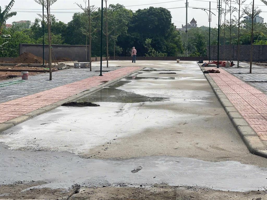 Chính chủ em cần bán mảnh đất trung tâm công nghệ cao hòa lạc
