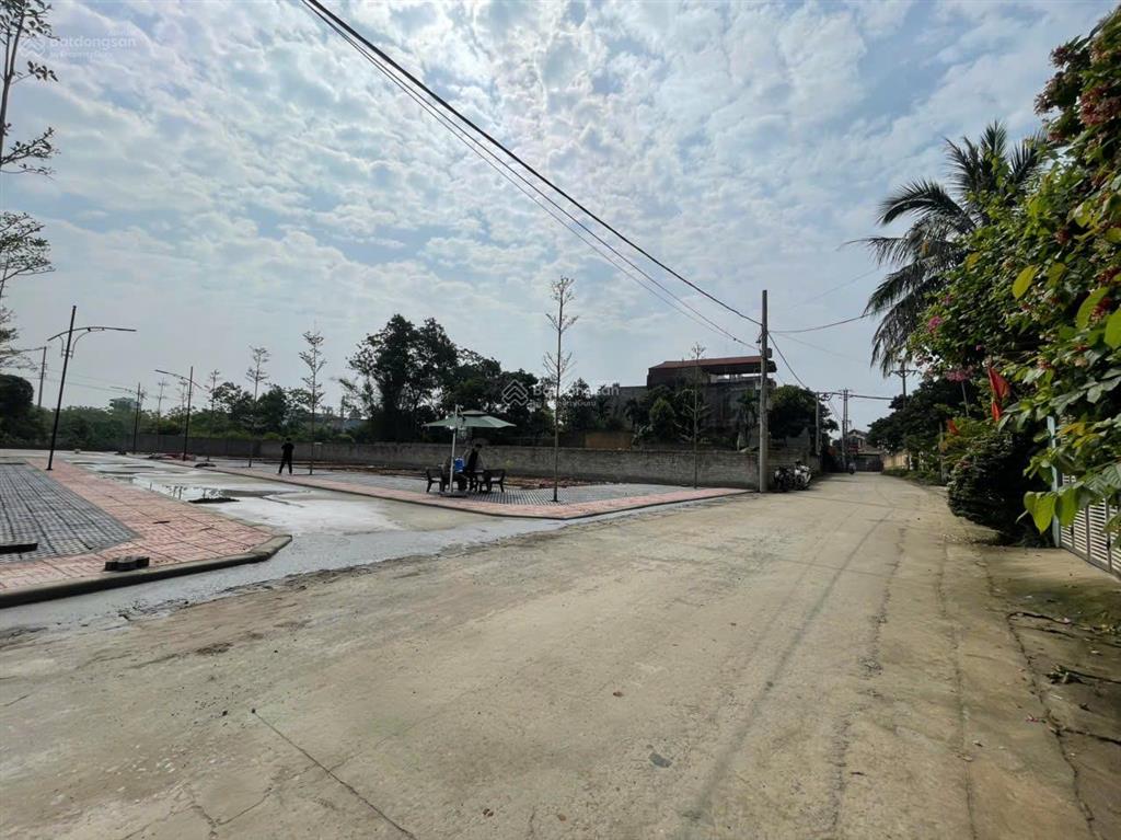 Chính chủ em cần bán mảnh đất trung tâm công nghệ cao hòa lạc