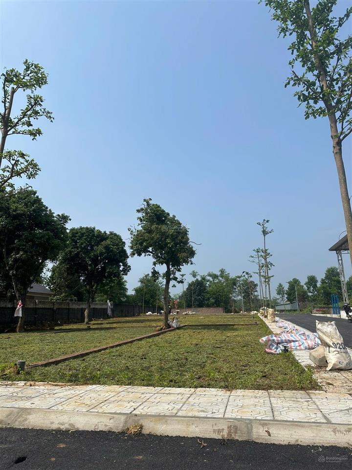 Đón sóng ql21a mở rộng, đất cách ql21a 300m em cần bán