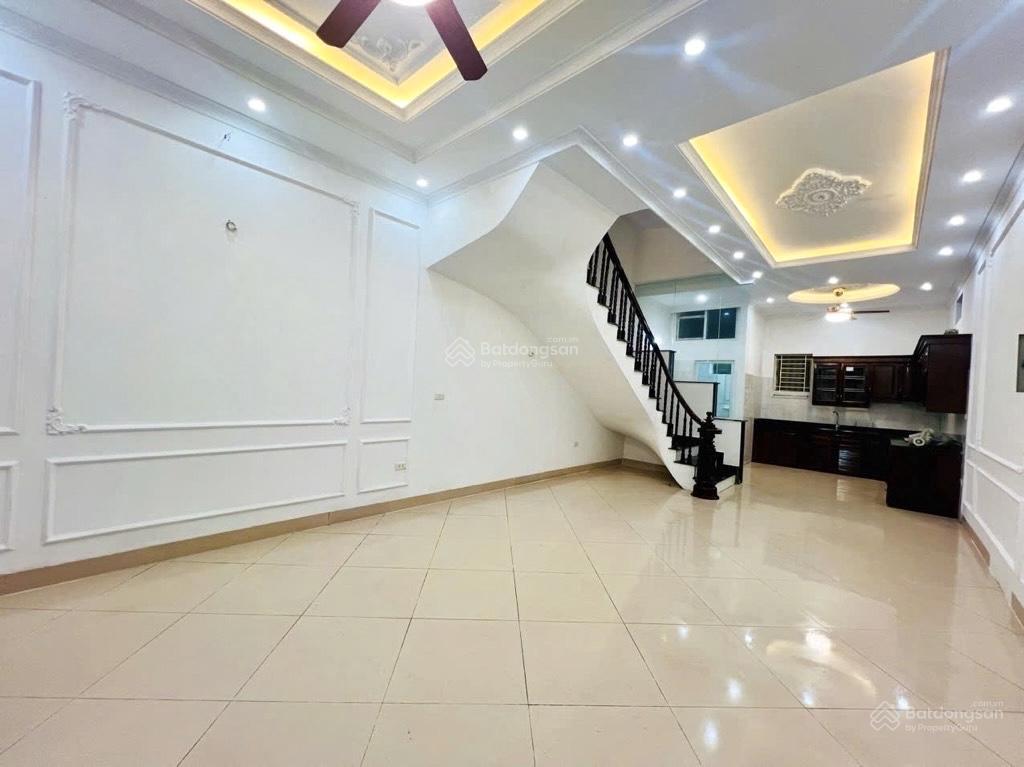 Siêu phẩm phúc lợi  lô góc 2 mặt thoáng  diện tích khủng  dân xây chắc chắn