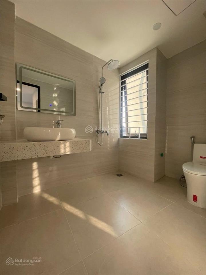 Bán nhà vũ xuân thiều, long biên  68.6m2, 5 tầng thang máy, full nội thất, cạnh aeon mall