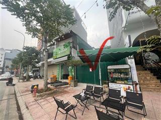 Mặt phố ngọc thuỵ  vị trí đắc địa nhất khu vực  ngã tư kinh doanh mọi ngành nghề giá 33tỷ có tl