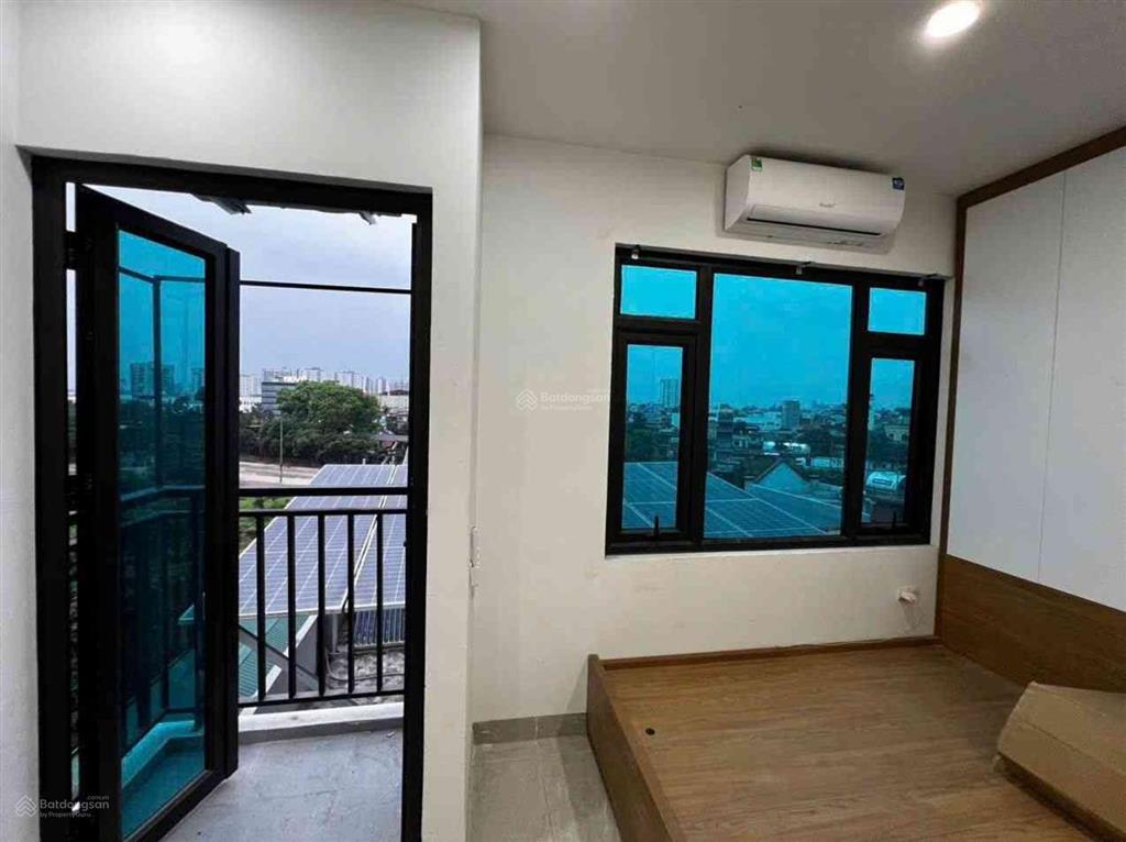 Bán tòa căn hộ dịch vụ long biên 65m 7 tầng thang máy 17 phòng full khách