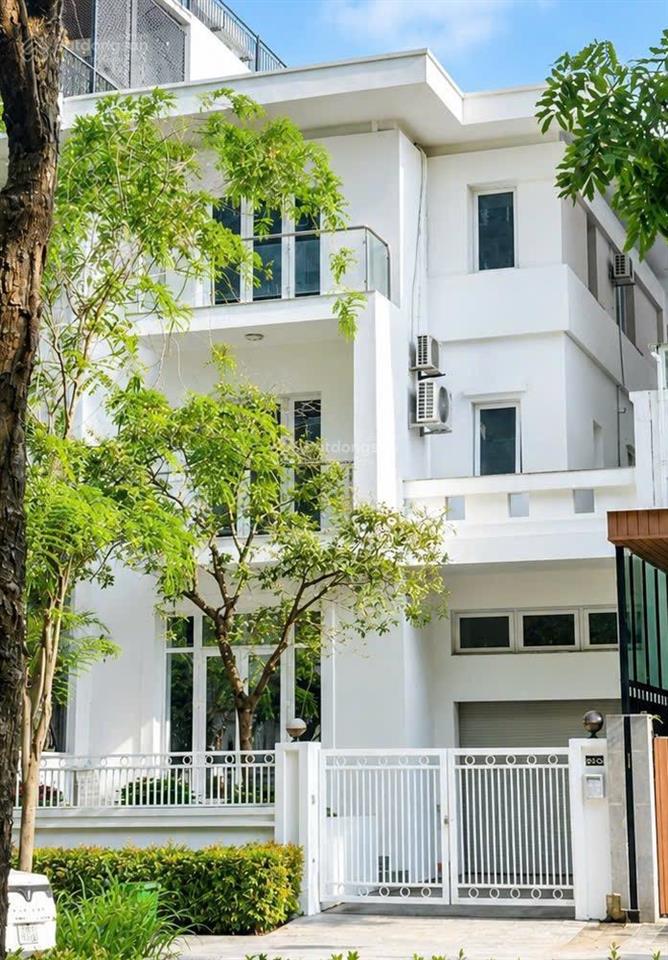 Một trong số ít căn 180m² ciputra, cạnh công viên nội khu 6.000m²