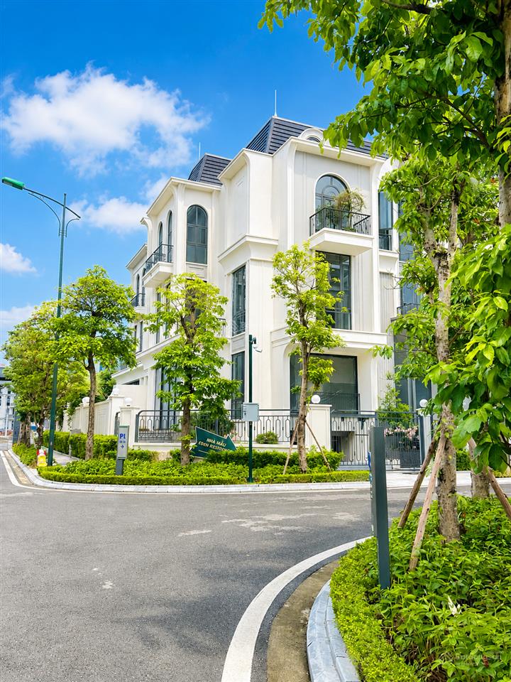 Căn góc ciputra 198m2 thoáng, đường rộng, vị trí đẹp