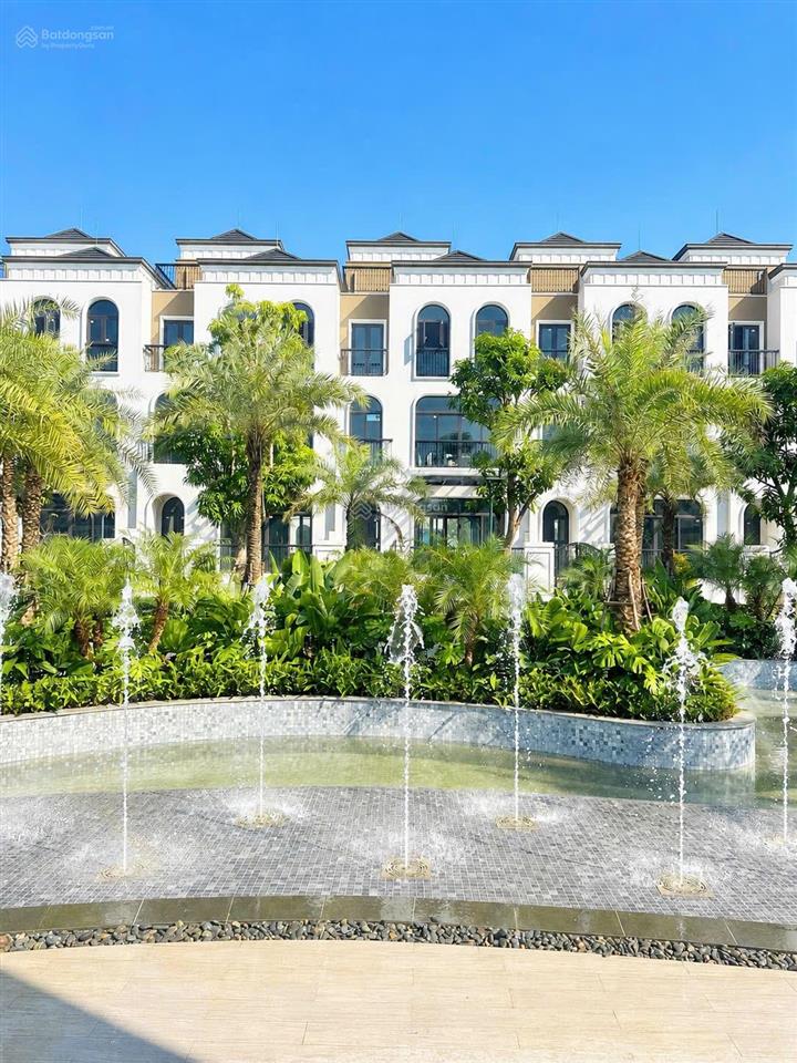 Một trong số ít biệt thự ciputra 140m2 mặt công viên & đài phun nước thoáng 2 mặt trước sau