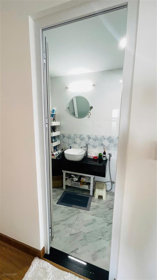 Cần bán ch penthouse sân vườn conic riverside p7, q8. dt 130m2 3pn, 2wc, sh 5,5 tỷ,  0787 452 ***