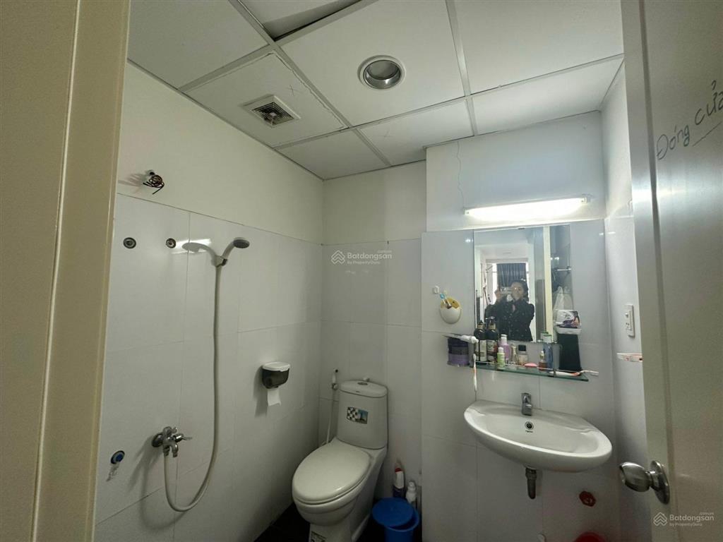 Chính chủ cần bán căn hộ conic skyway 55m2, 1pn, 1wc, full nt giá 2.250 tỷ (sổ hồng).  0787 452 ***