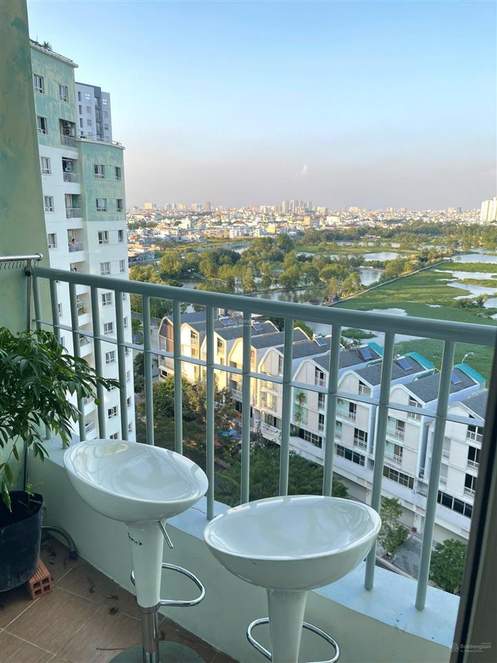 Cần bán gấp căn hộ conic garden 45m2 1pn, 1wc sổ hồng, giá 1,8 tỷ sổ hồng. ntcb, hỗ trợ vay 70%