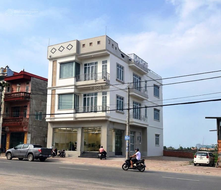 Cho thuê shophouse tại 999 âu cơ, 22 triệu/th, 180m2