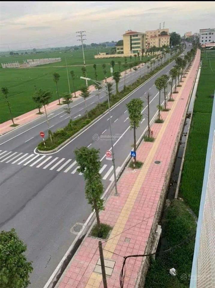 Bán nhà 5 tầng 1 tum tại thôn kỳ thủy xã bình minh hn