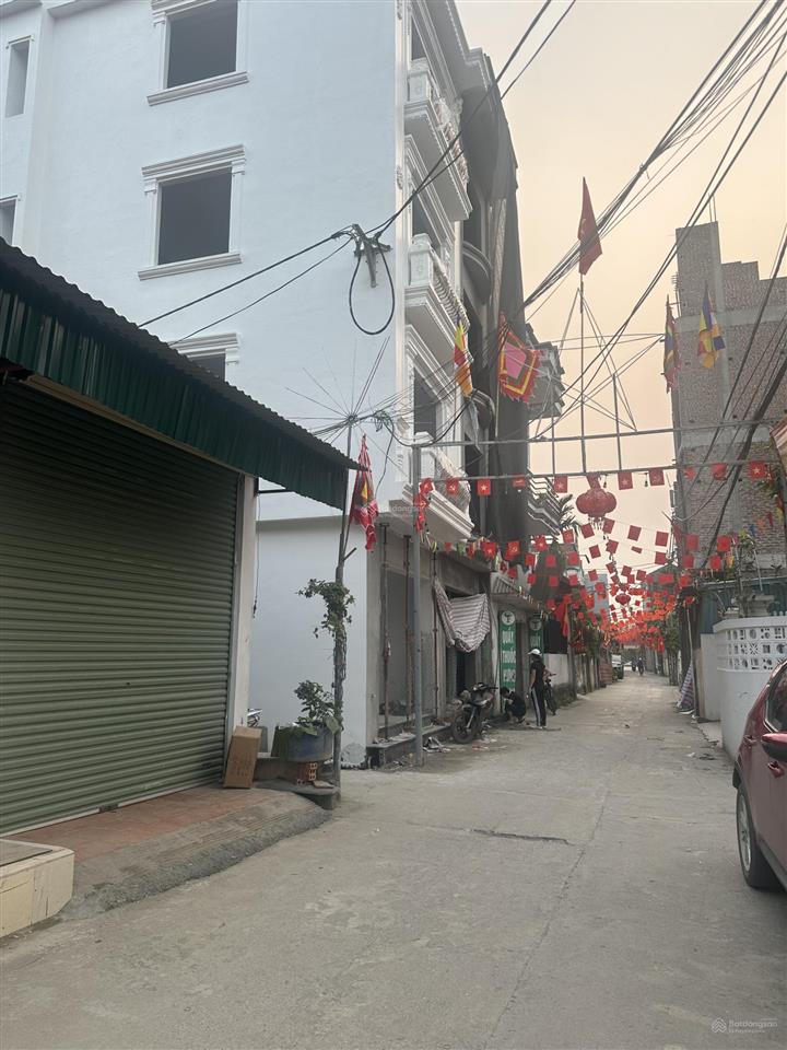 Bán nhà 5 tầng 1 tum tại thôn kỳ thủy xã bình minh hn