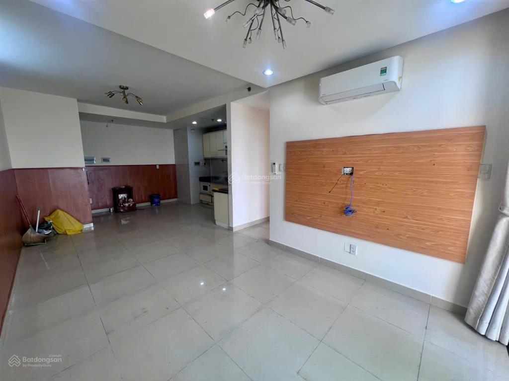 Bán chung cư saigonland, tầng cao dt 89m2 3pn có ban công