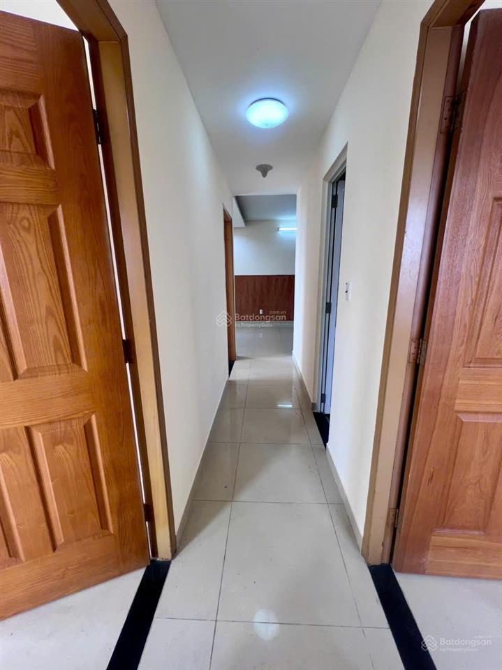 Bán chung cư saigonland, tầng cao dt 89m2 3pn có ban công