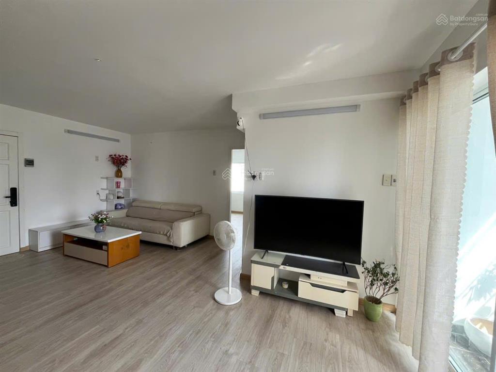 Bán chung cư đường d5, dt 100m2 3pn 2wc nhà đẹp, sổ hồng riêng