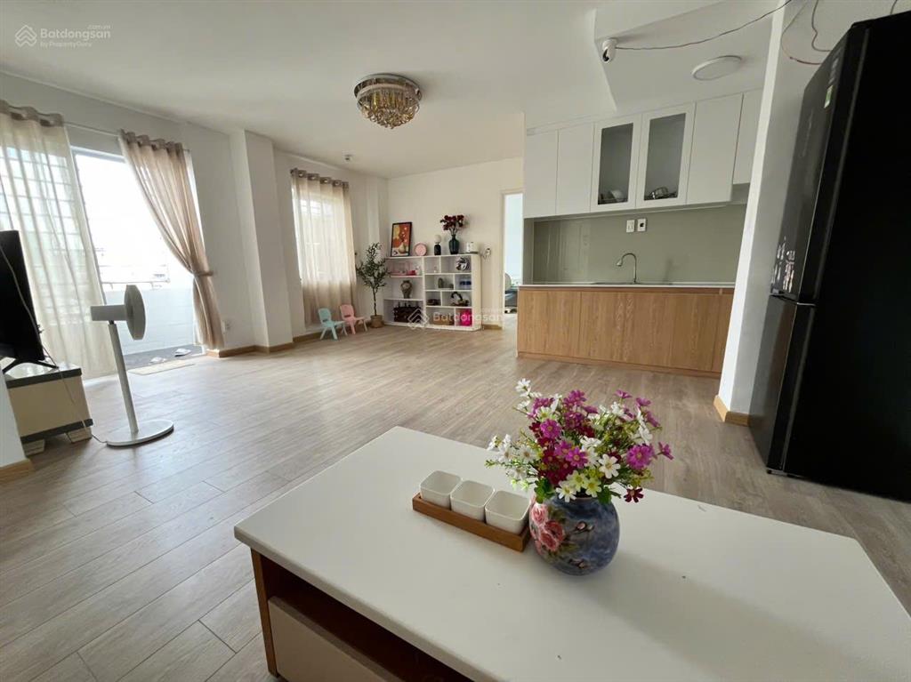 Bán chung cư đường d5, dt 100m2 3pn 2wc nhà đẹp, sổ hồng riêng