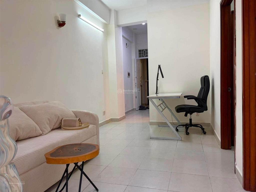 Bán chung cư b1 trường sa, dt 52m2 2pn 2wc tầng cao, ban công view ngoài