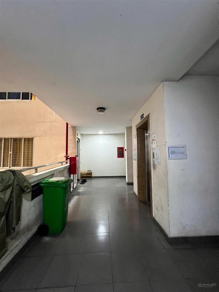 Bán chung cư 24ab đường d5, phường 25 , dt 100m2 3pn 2wc tầng trung