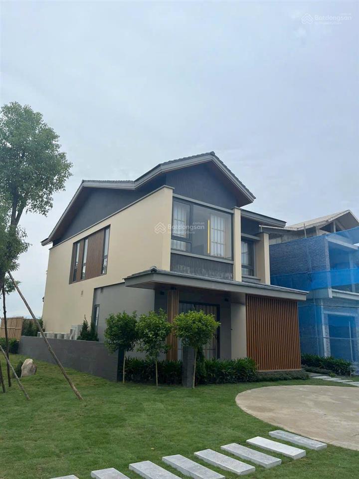 Chính chủ  cắt lỗ 13 tỷ  căn biệt thự 4 ngủ  đầy đủ nội thất  200m2  cho thuê lại 60tr/tháng