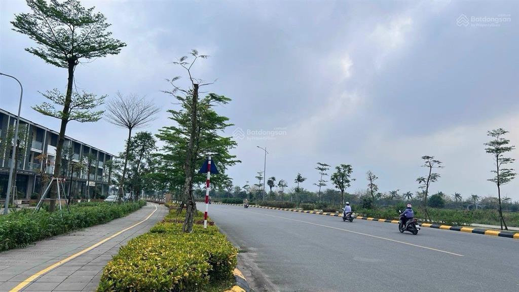 Chủ nhà bán căn lk 80m kđt beomes vị trí ngay chân cầu nguyễn trãi, vinem đức 0383 196 *** (zalo)