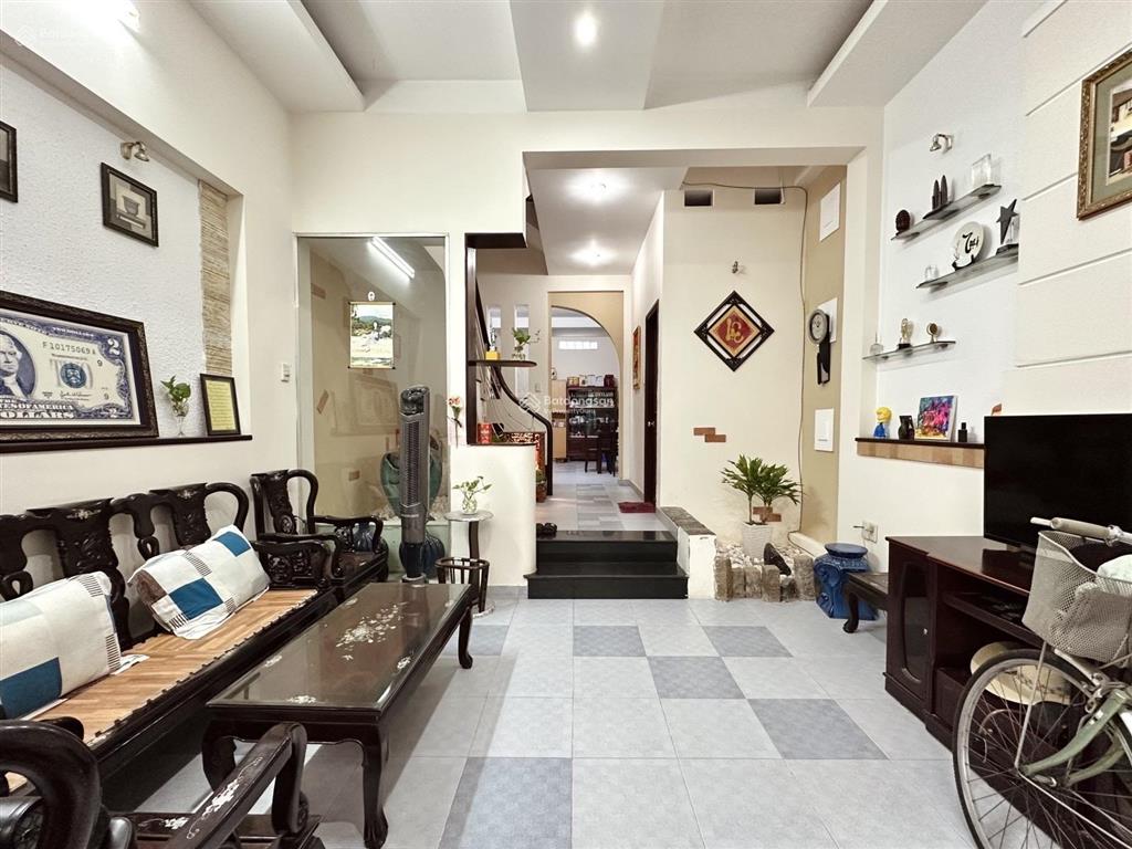 Bán nhà nguyễn đình chiểu phường 4 quận 3 (3.4x10m, 40m2) giá 6.3 tỷ