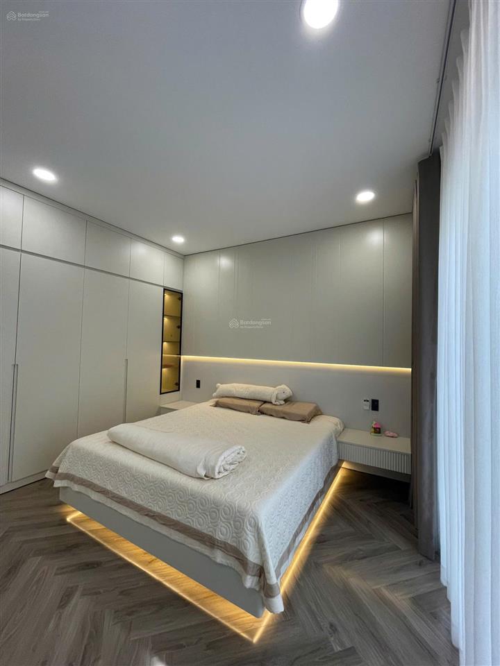 Bán nhà hẻm vip võ văn tần phường 5 quận 3 (5x12m, 2 lầu sân thượng) giá 15,5 tỷ