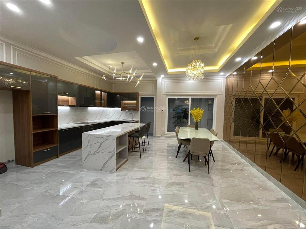 Bán nhà cách mạng tháng 8 phường 15 quận 10 (9x24m, công nhận 180m2) giá 26.5 tỷ