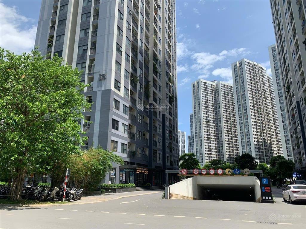 Cho thuê shop chân đế. căn góc hai mặt đường sát sảnh toà cao tầng i5 khu smart city imperia
