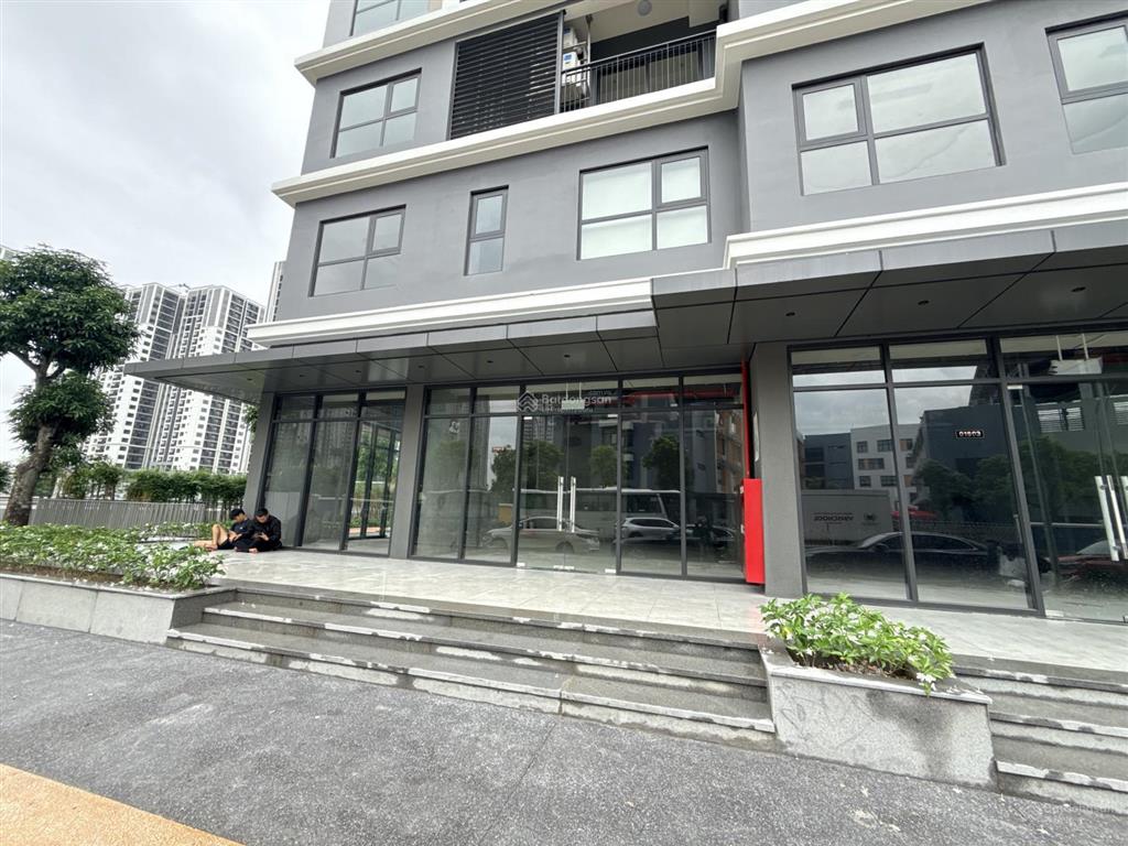 Cho thuê shophouse tại the beverly  vinhomes ocean park, giá cực chất 10 triệu/th, 30m2