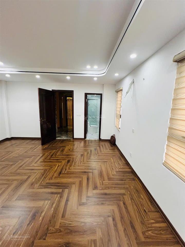 Bán nhà phân lô thịnh liệt hoàng mai, ô tô đỗ cửa, 40m x 5 tầng, nhỉnh 9 tỷ  0977 435 ***