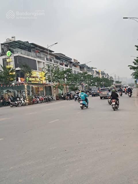 Bán nhà mặt phố kđt ao sào, hoàng mai  ô tô tránh  70m2 x 5 tầng  mt 5m  22 tỷ,  0977 435 ***