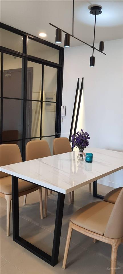 Cho thuê căn hộ 2pn chỉ view hồ tây tại kosmo tây hồ  161 xuân la ( 0349 511 ***)