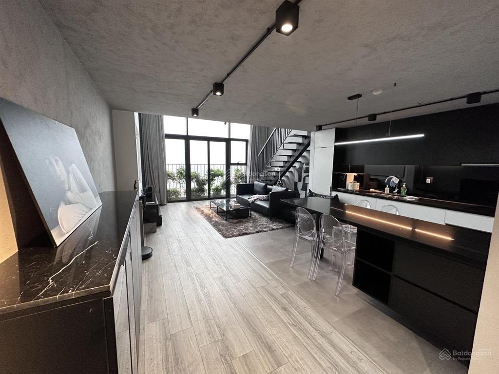 Cho thuê gấp căn hộ duplex 1pn tại chung cư pentstudio  699 lạc long quân ( 0349 511 ***)