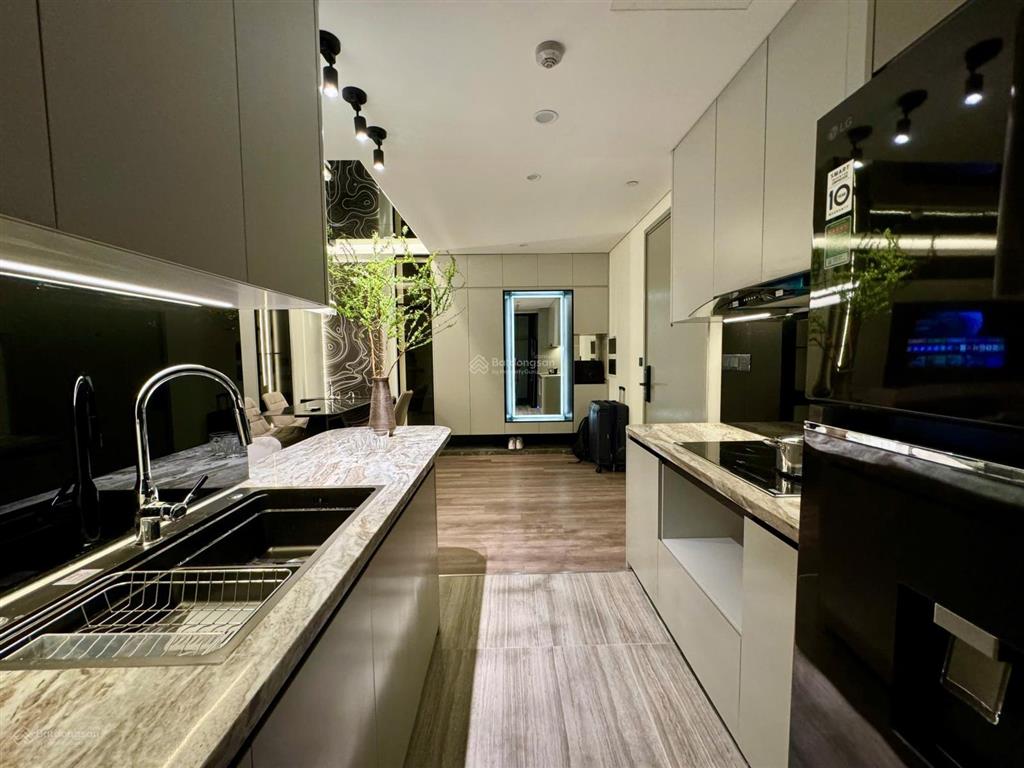 Cho thuê căn hộ 1pn tại vinhomes metropolis  liễu giai, ba đình
