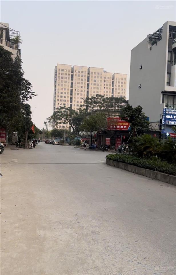 Khu đấu giá tái định cư kiến hưng 60m2  không lỗi lầm  hướng đông nam