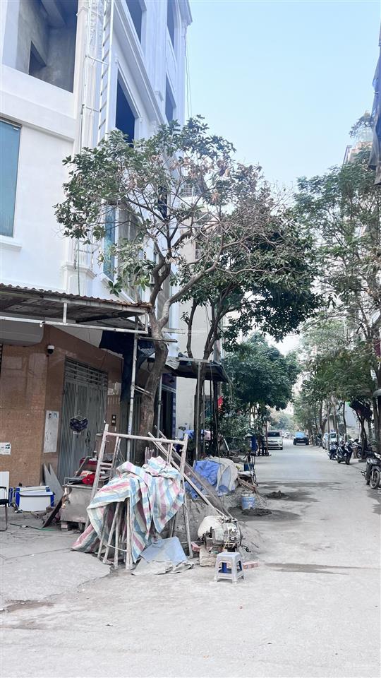 Khu đấu giá tái định cư kiến hưng 60m2  không lỗi lầm  hướng đông nam