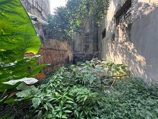 Lô đất mp hoàng hoa thám giá chưa đến 300tr/m