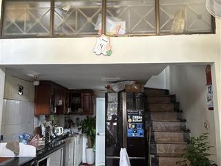 Cc cho thuê nhà 2t, 1 lửng 30m2 căn góc kd, cửa hàng tóc, gội đầu, cửa hàng thuốc, mặt ngõ 96 ô to