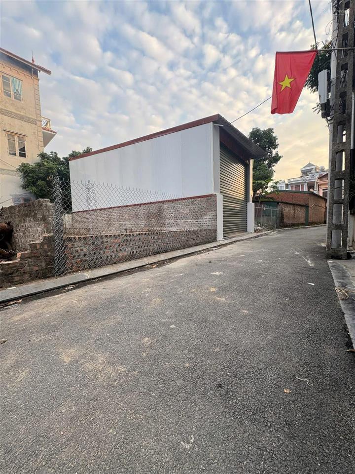 57,5m² xóm đầm  lô đất đẹp xây nhà quá hợp lý
