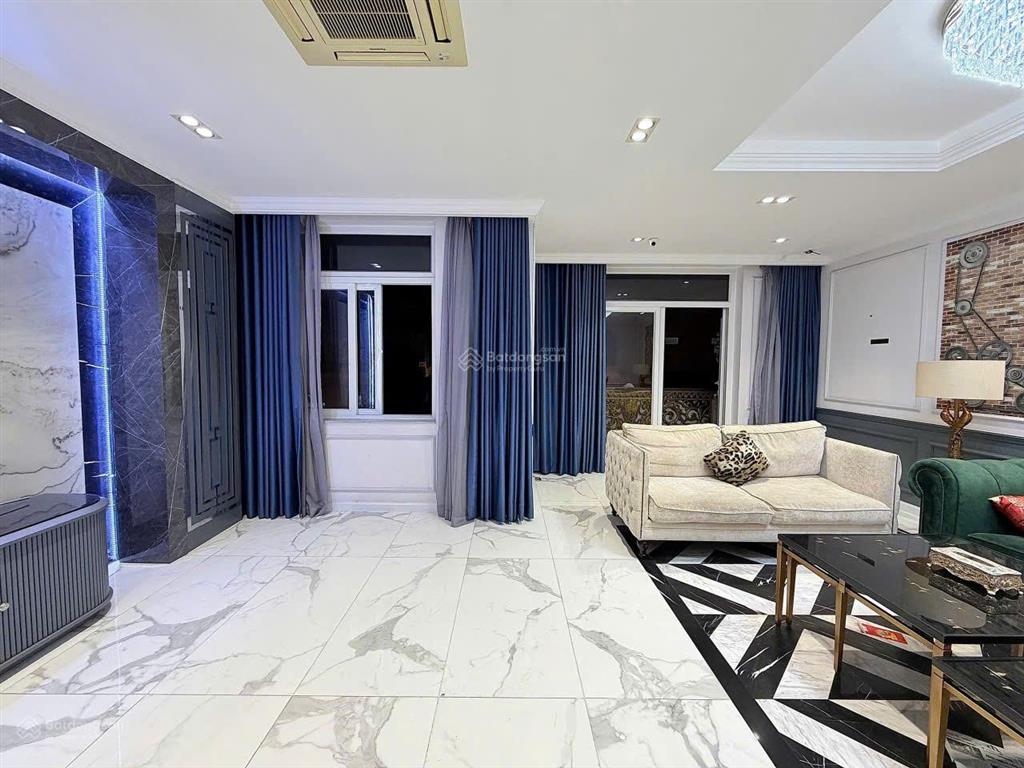 Bán gấp hxh tại hồ văn huê, 120m2, 6 tầng