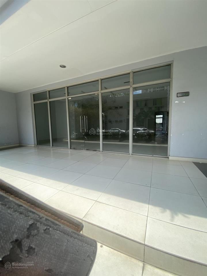 Bán căn shophouse chung cư parc spring 132m giá 8.5 tỷ bao thuế phí đã có sổ  0901 199 *** ma dương