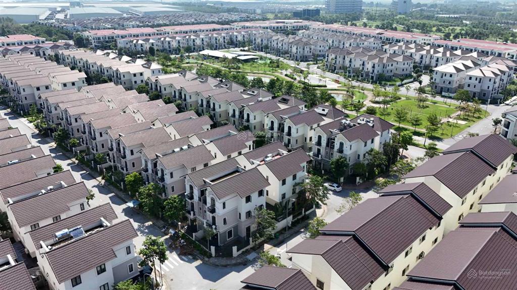 Nhà phố kcn vsip bắc ninh giá tốt nhất 6x tr/m2. ngay đại lộ hà nội sân bay gia bình  0865 706 ***
